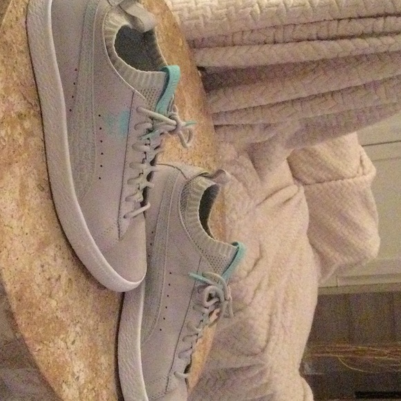Gray  & mint green puma - Picture 2 of 7